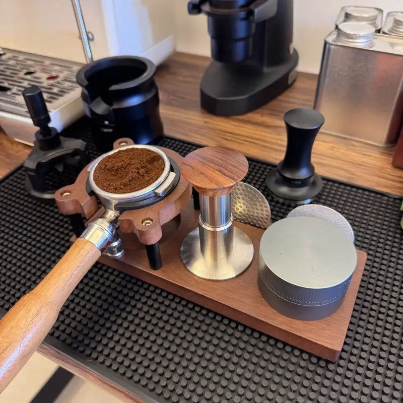 espresso tamper and distributor for home barista puck prep
