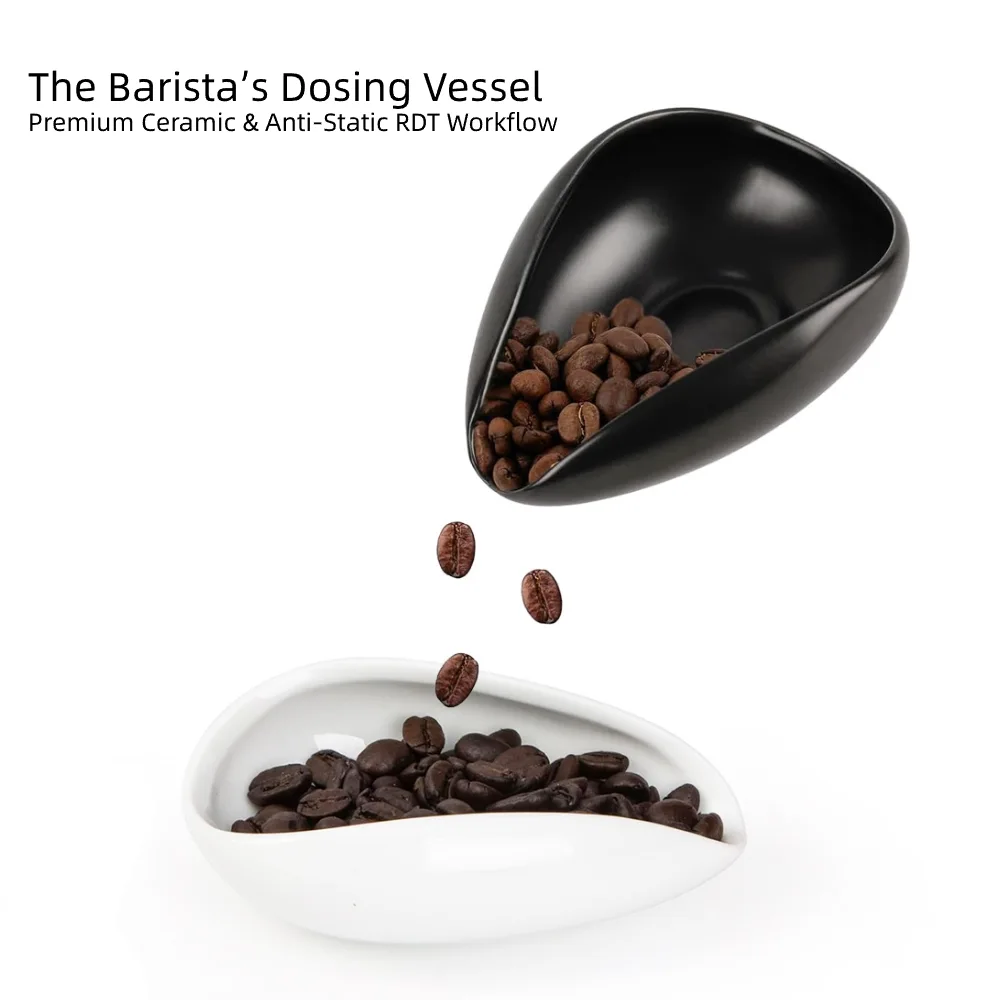 Premium ceramic coffee bean dosing cups displayed in glossy black and white styles with pouring spouts by Culturbo.